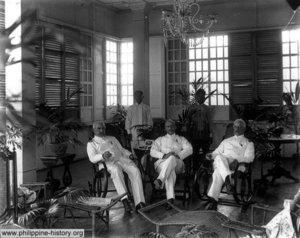 Gen. Otis and staff at Malacaang Palace in 1898