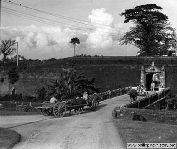 Photo of Intramuros Manila, circa 1800s.