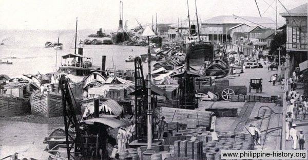 Picture of the Port of Manila circa 1899